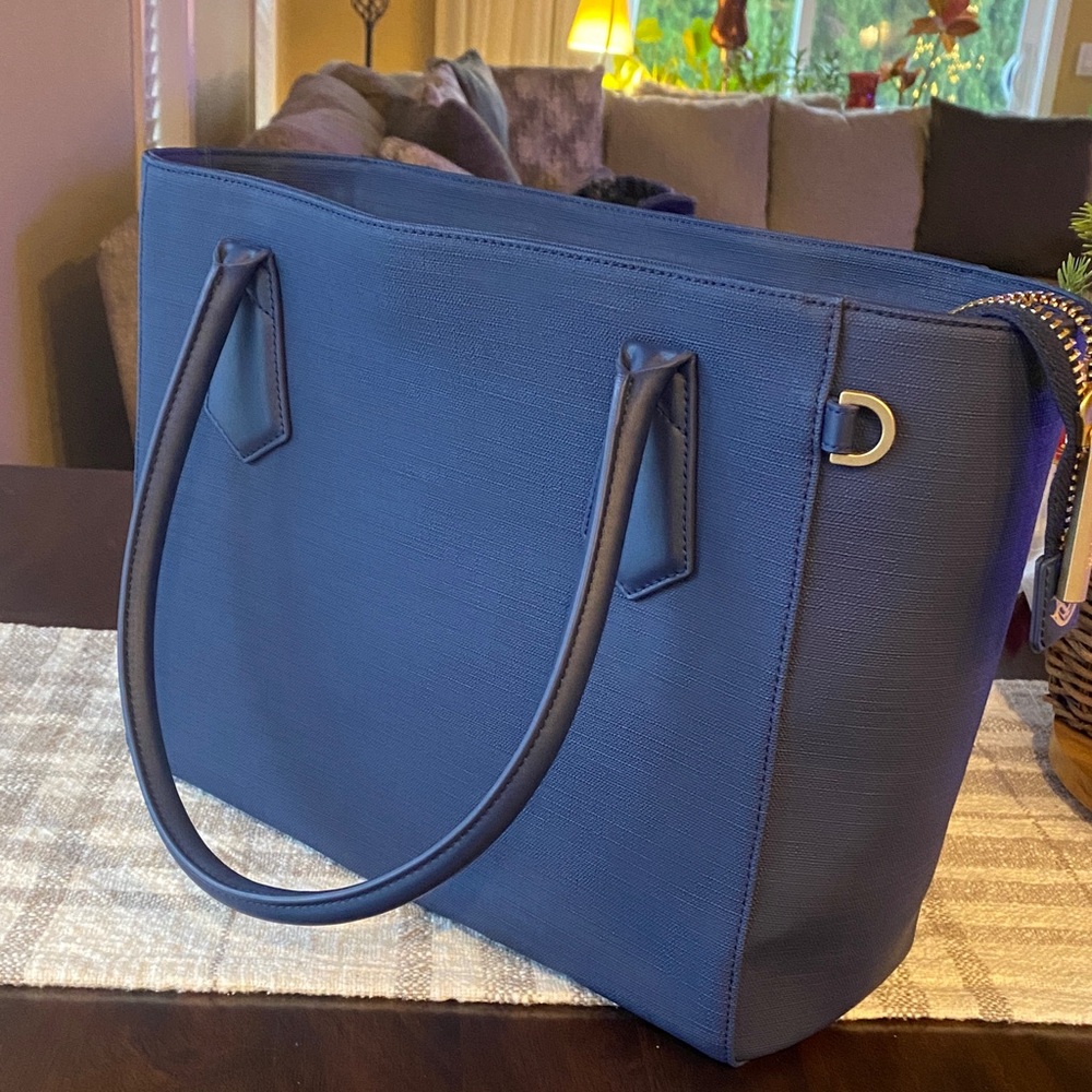 Dagne Dover Elegant Navy Blue Women's Tote Bag